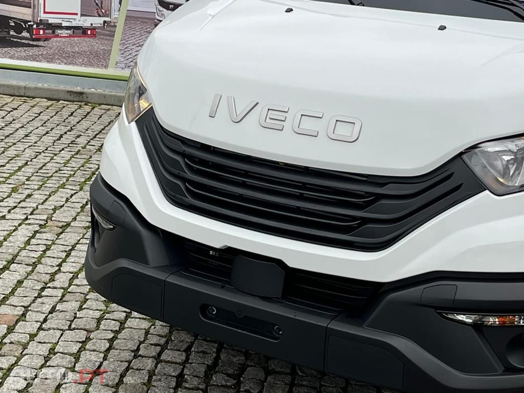 Iveco Daily 3.0 - 180 CV CABINE DUPLA