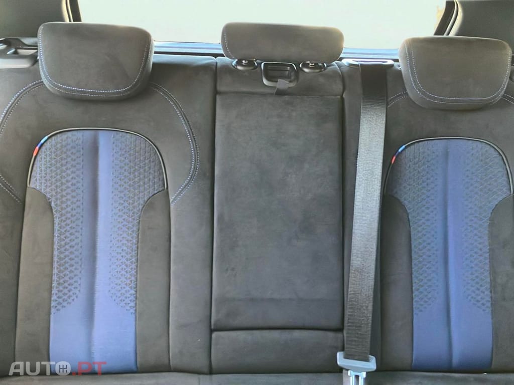 BMW 118 i Pack Desportivo M Auto