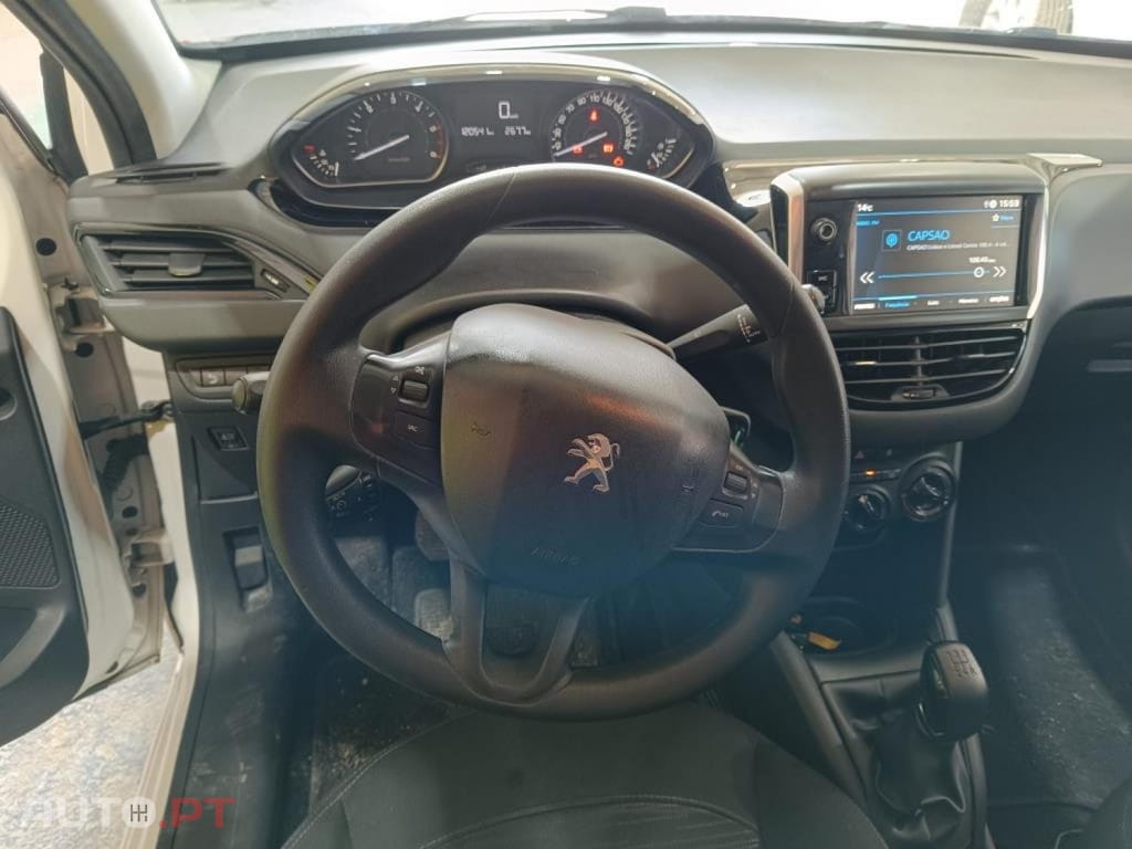 Peugeot 208 1.5 BlueHDi - IVA Dedutível