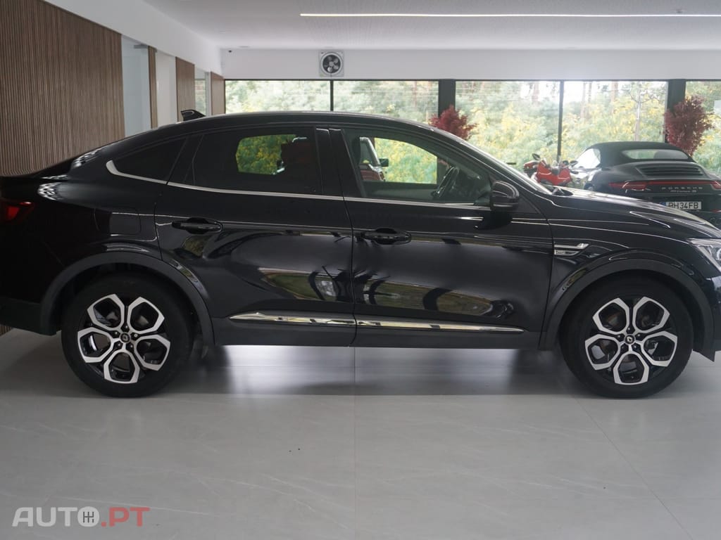 Renault Arkana 1.6 E-Tech Intens