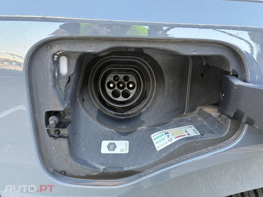 Volkswagen Multivan Court 1.4 eHybrid Life DSG6