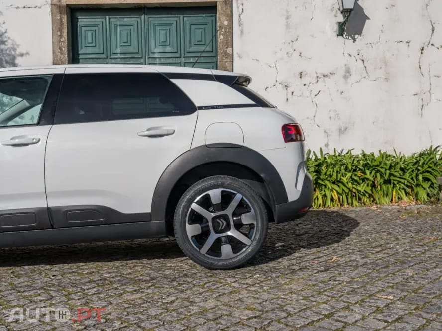 Citroen C4 Cactus 1.2 PureTech Shine