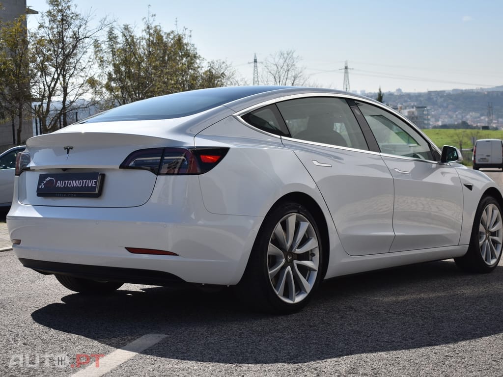 Tesla Model 3 Standard RWD Plus