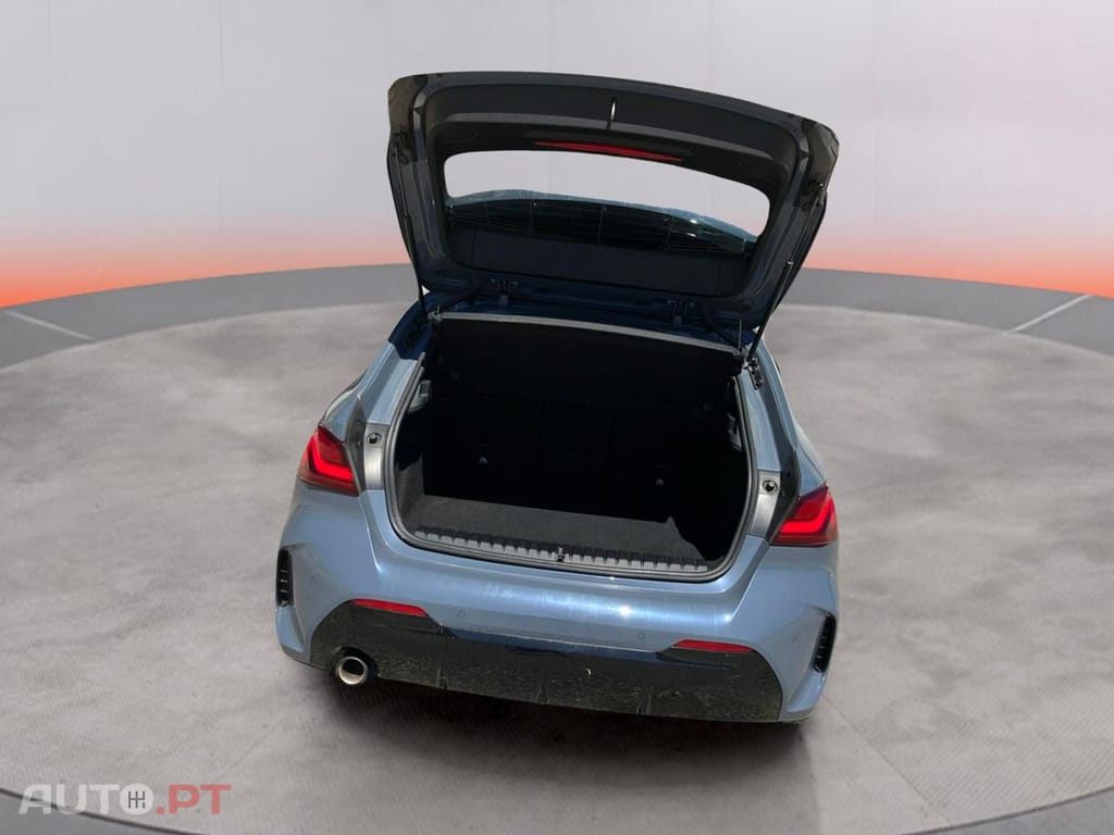 BMW 118 i Pack Desportivo M Auto