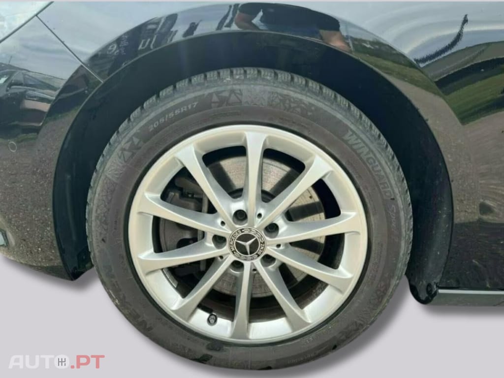 Mercedes-Benz B 250 I.V.A DEDUTIVEL e