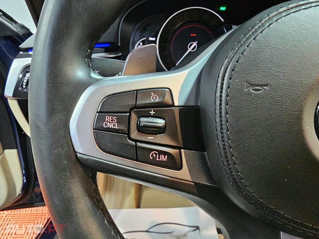 BMW 520 d Pack Desportivo M Auto