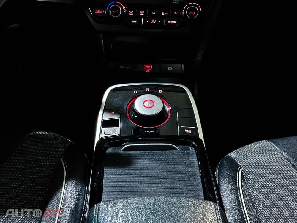 Kia Niro 64kWh Premium Pack