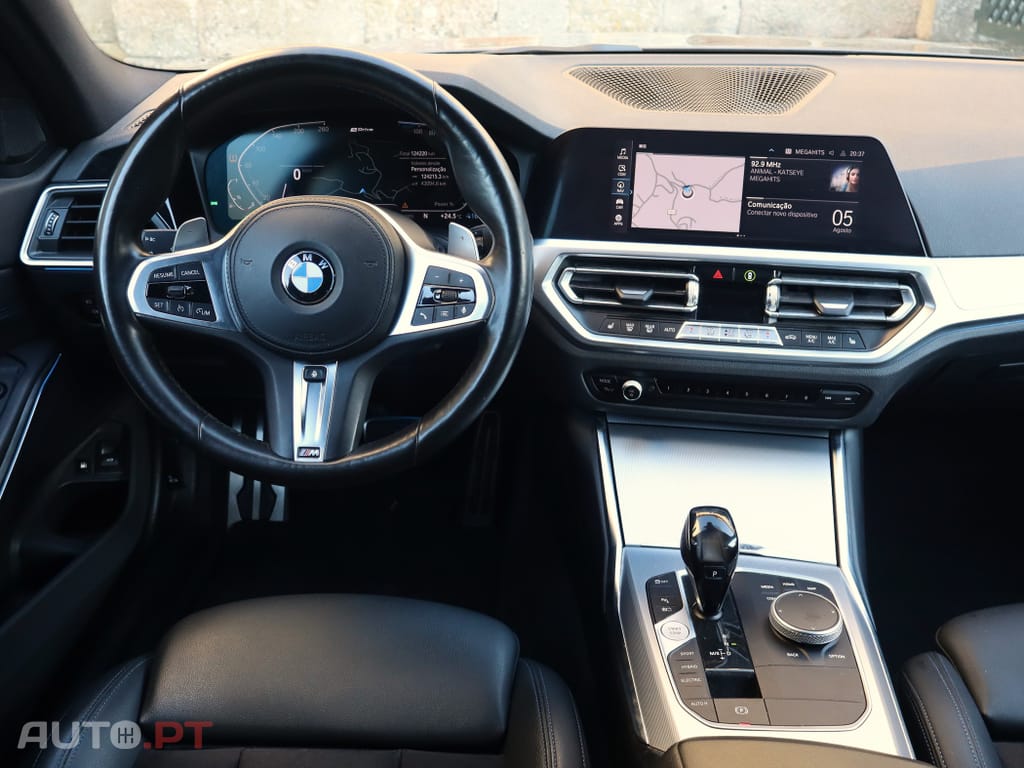 BMW 330 e Touring Pack M Auto