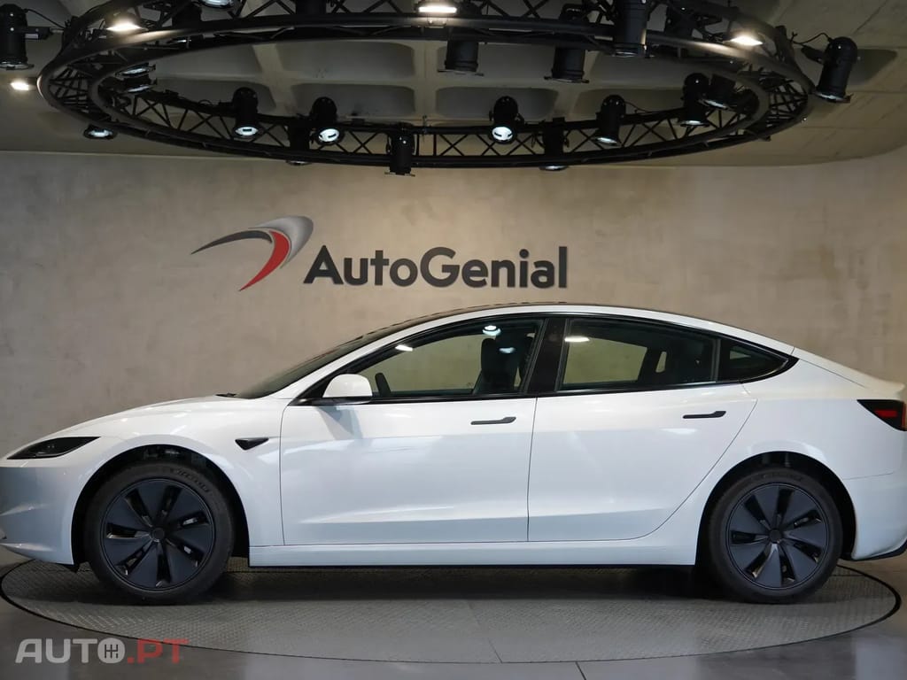 Tesla Model 3 Highland