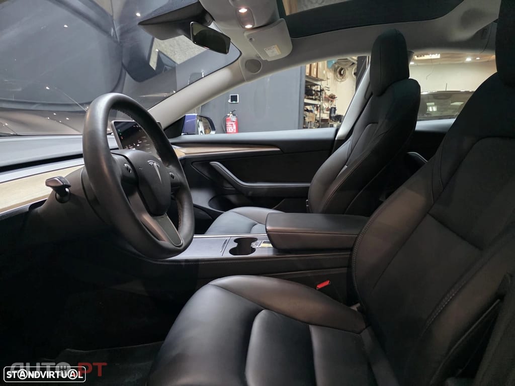 Tesla Model 3 Standard Range Plus RWD