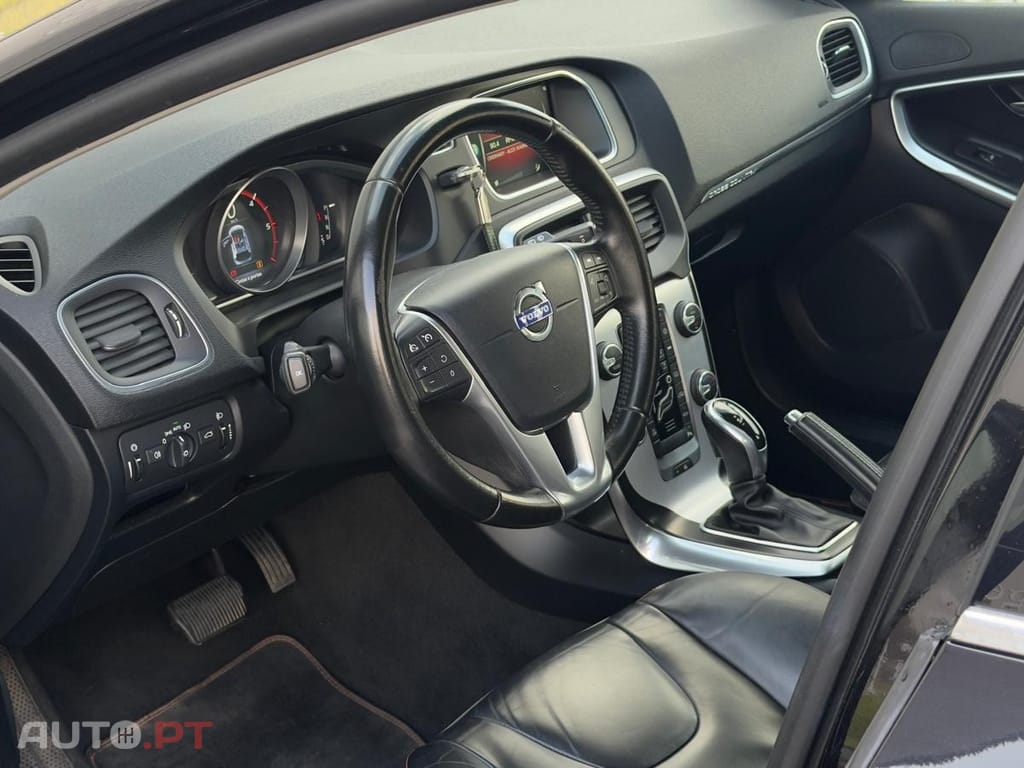 Volvo V40 Cross Country 2.0 D2 Summum Geartronic