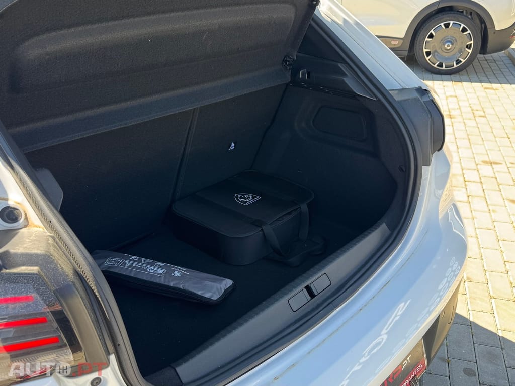 Peugeot E-208 50 kWh Active Pack