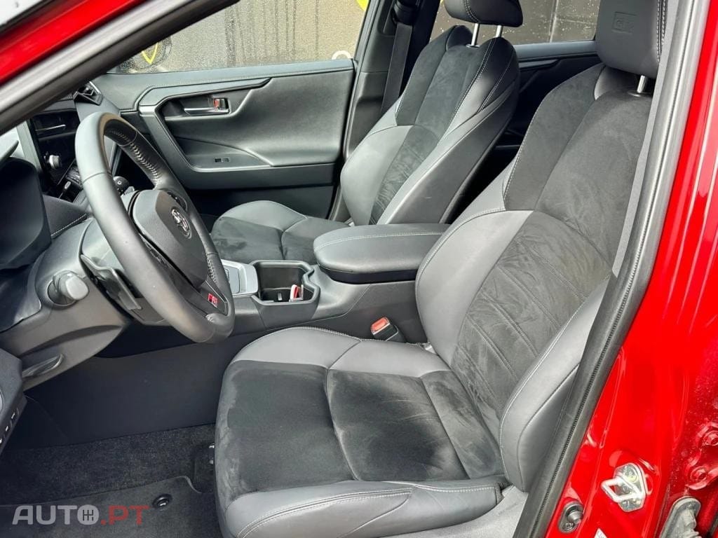 Toyota RAV4 Plug-in-Hybrid GR SPORT