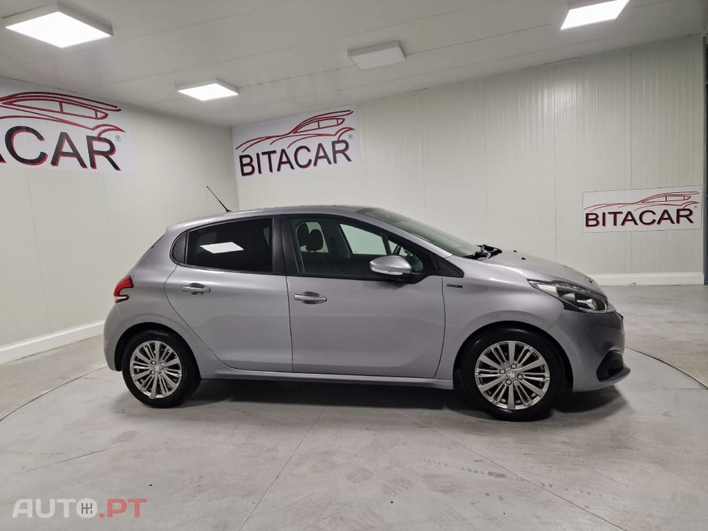 Peugeot 208 1.5 BLUEHDI 102CV SIGNATURE GPS CAMARA TRASEIRA