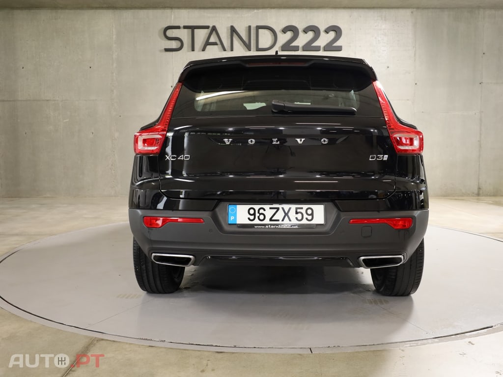 Volvo XC40 2.0 D3 R-Design