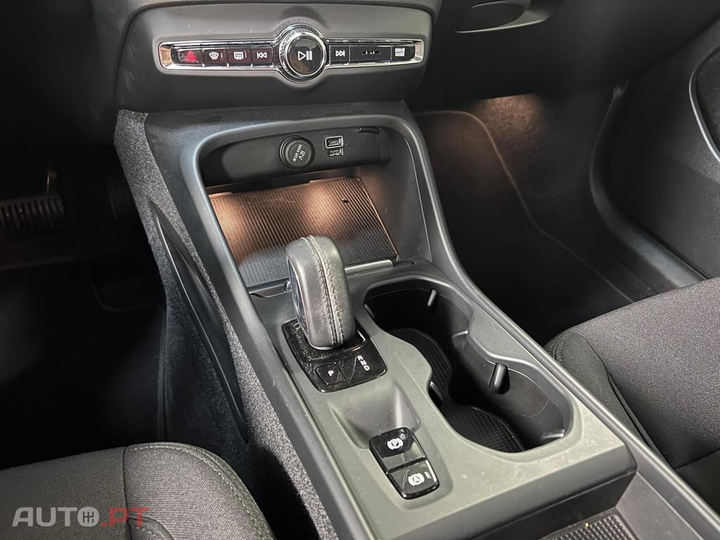 Volvo XC40 1.5 T4 211 PHEV Inscription