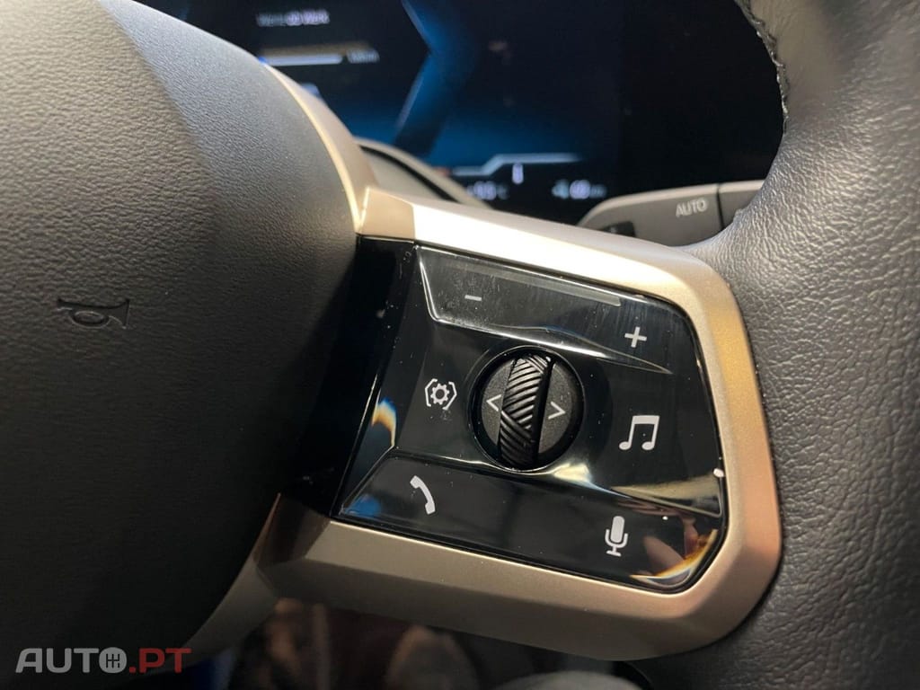 BMW iX I.V.A DEDUTIVEL 50 xDrive Sport 