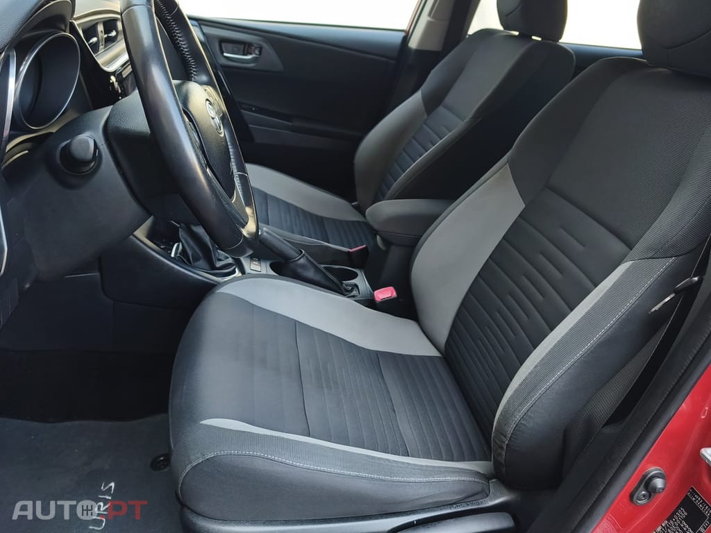 Toyota Auris 1.2T Exclusive