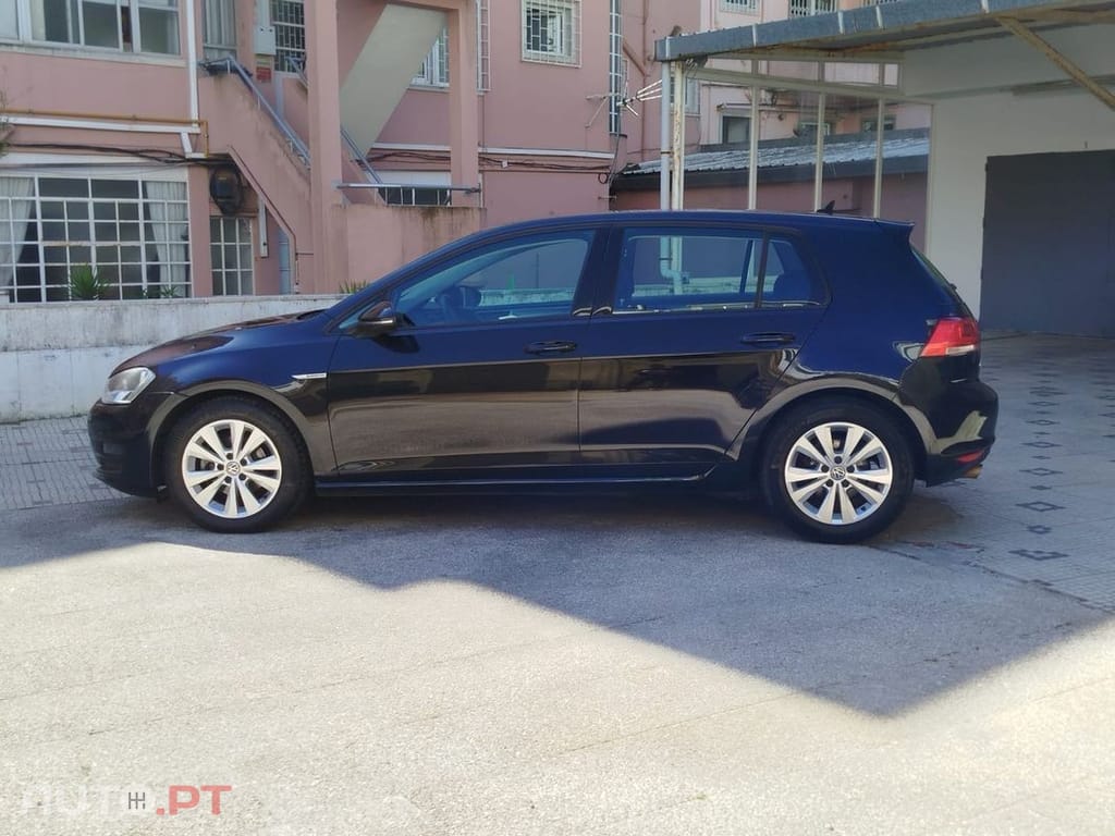 Volkswagen Golf 1.0 TSI Confortline