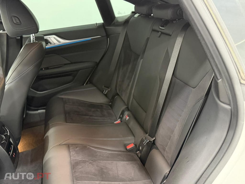 BMW i4 eDrive40 Pack Desportivo M