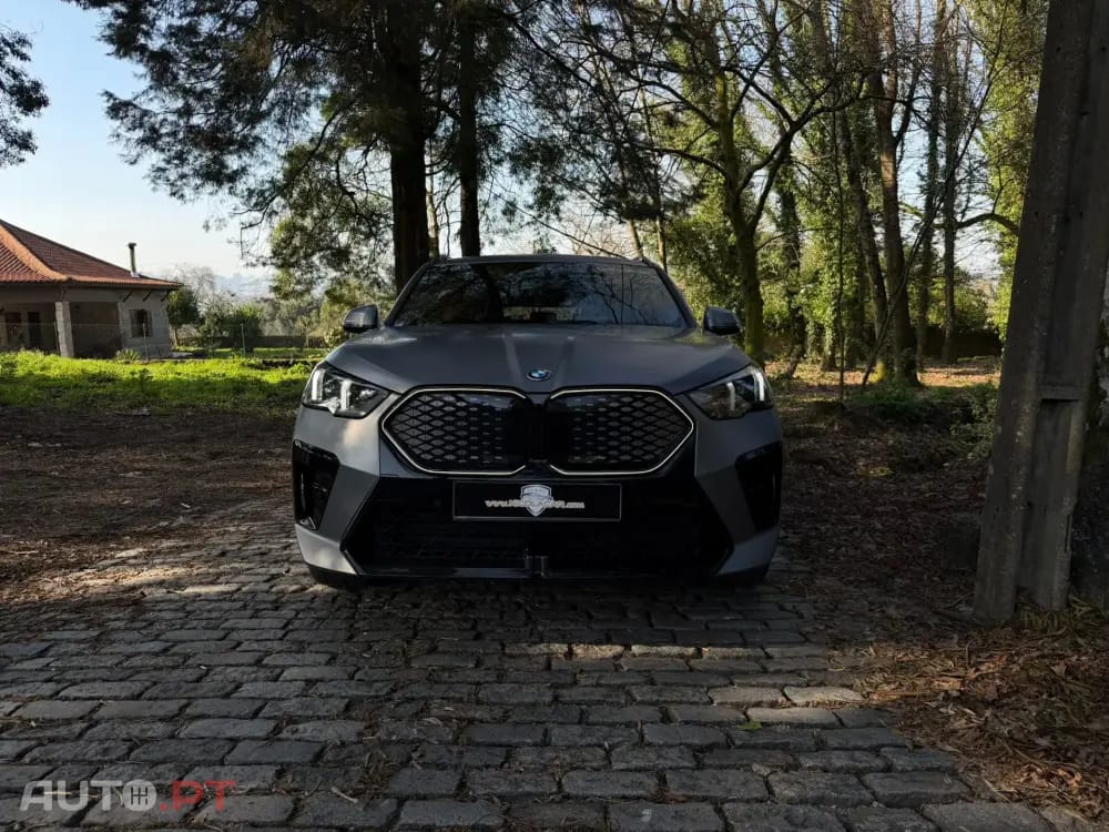 BMW iX2 xDrive30 Pack Desportivo M Pro