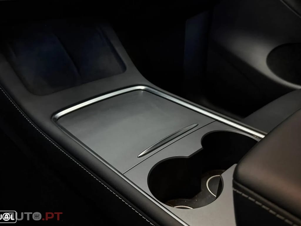 Tesla Model Y Long Range Dual Motor AWD