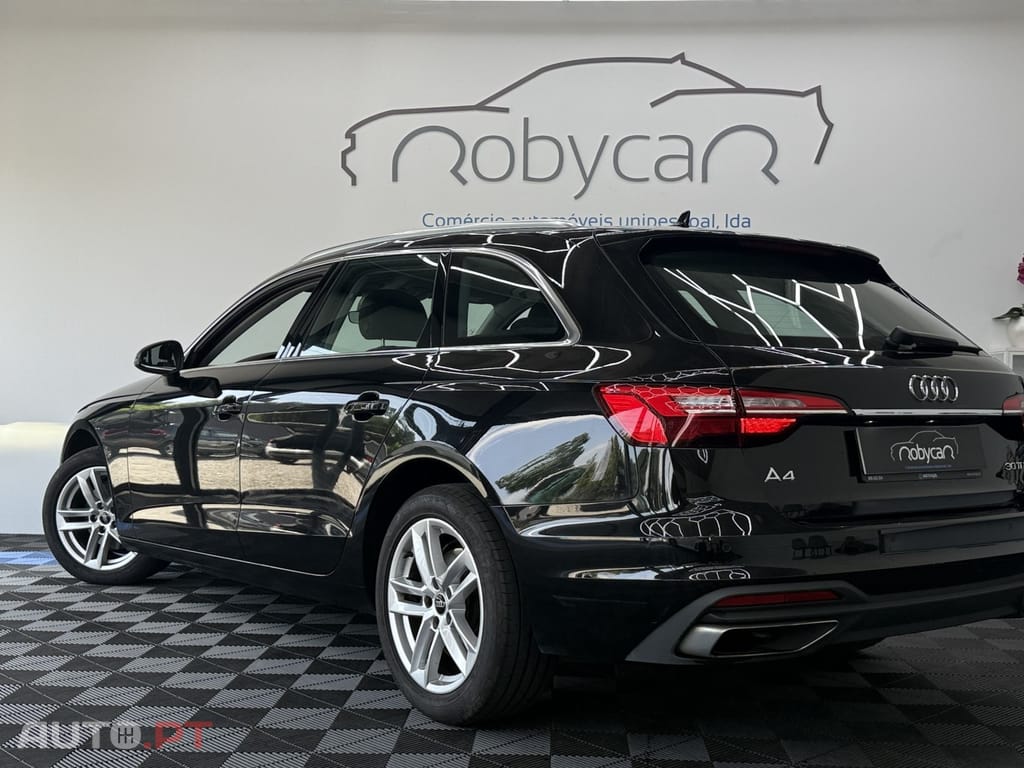 Audi A4 Avant 30 TDI Advanced S tronic — fotografia 4