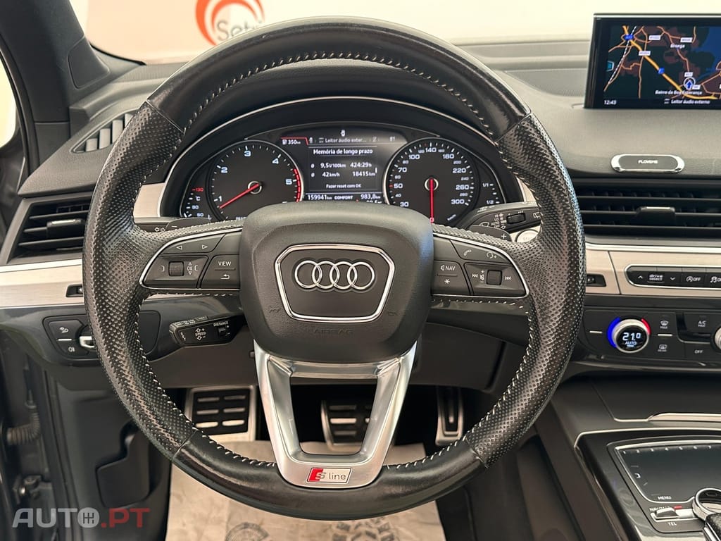 Audi Q7 3.0 TDi quattro S-line Tiptronic 7L