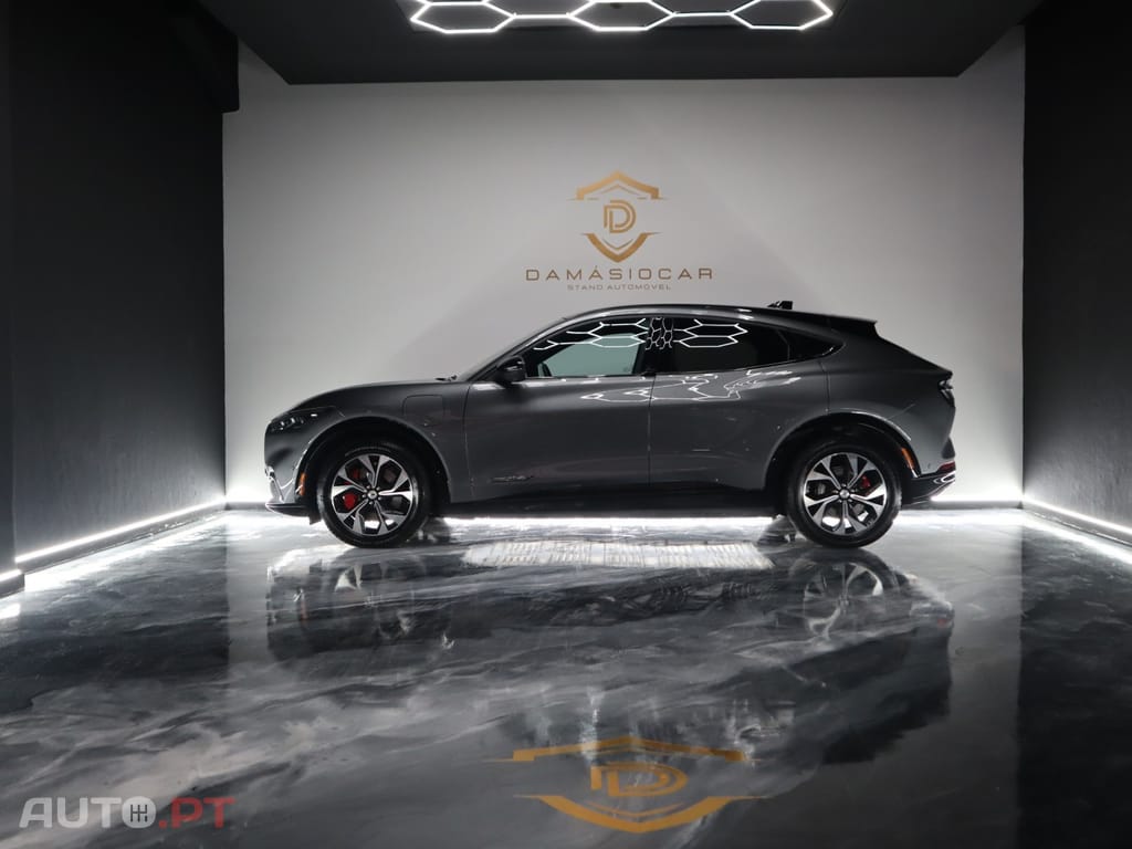 Ford Mustang Mach-E 87 kWh Premium AWD