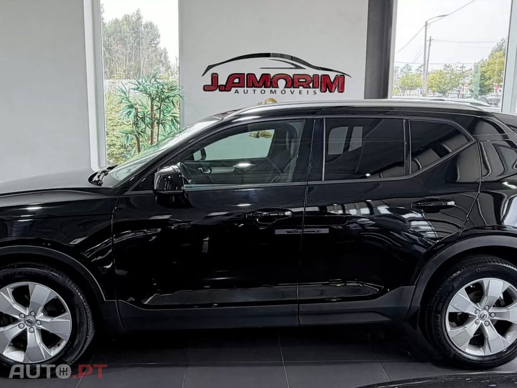 Volvo XC40 1.5 T3 Momentum Plus