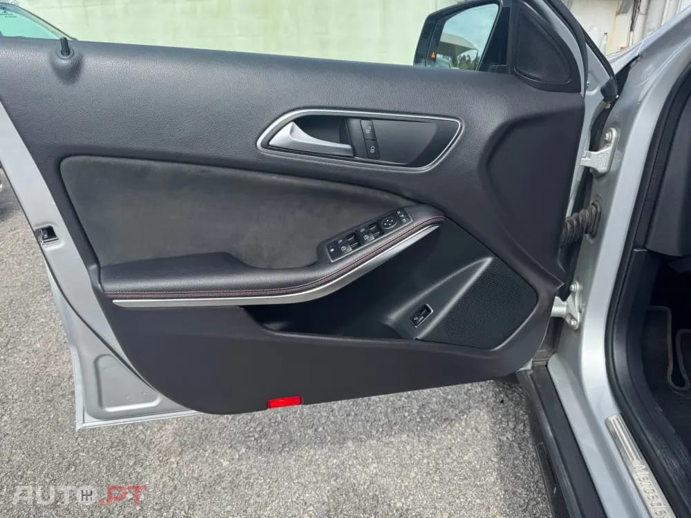 Mercedes-Benz GLA 200 d 7G-DCT AMG Line