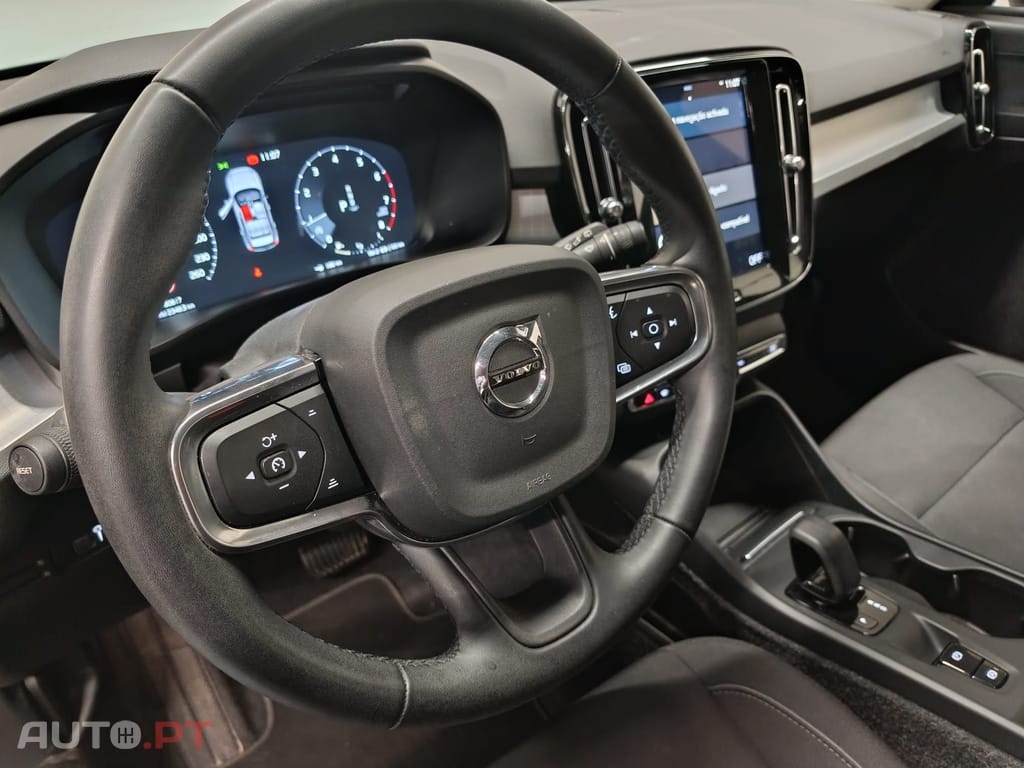 Volvo XC40 1.5 T2 Momentum Aut.