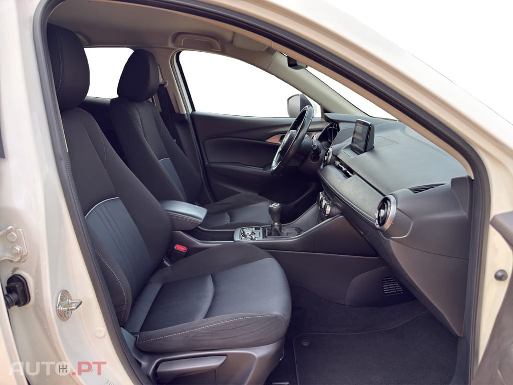 Mazda CX-3 1.8 Sky.Advance Navi