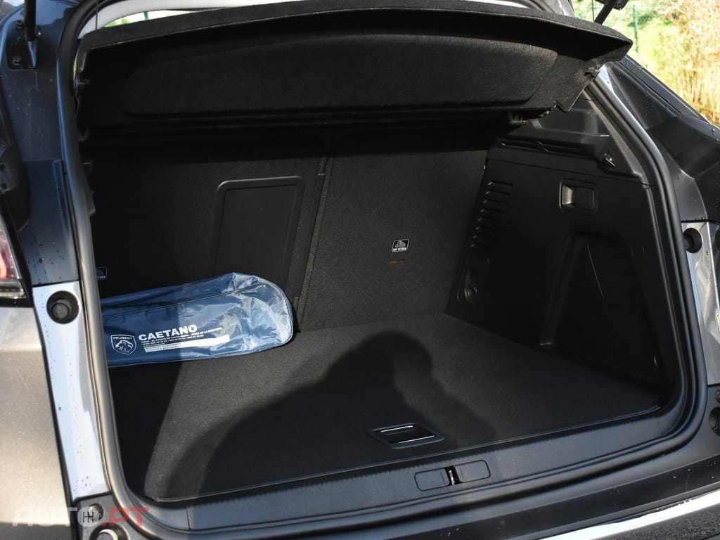 Peugeot 3008 1.6 Hybrid Allure Pack e-EAT8