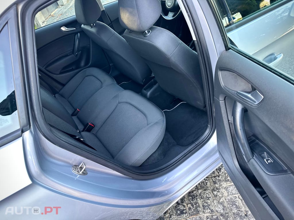 Audi A1 SPORTBACK ULTRA 1.4 TDI 90CV 1 DONO 2015