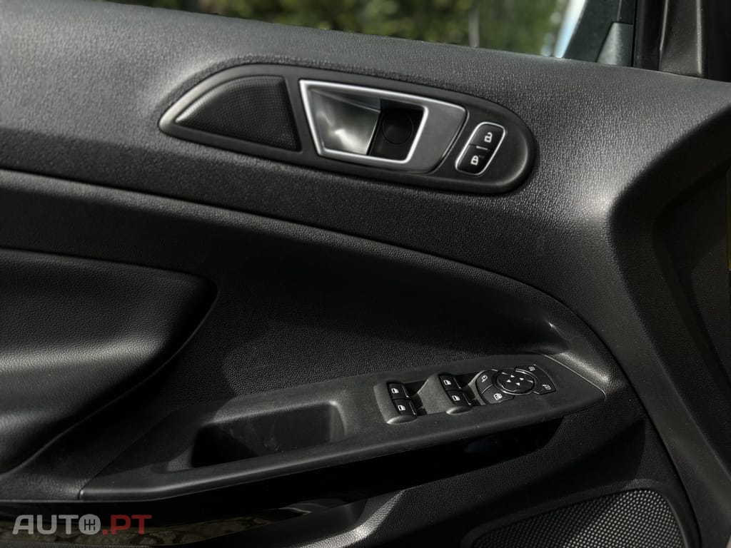 Ford EcoSport 1.0 EcoBoost TITANIUM