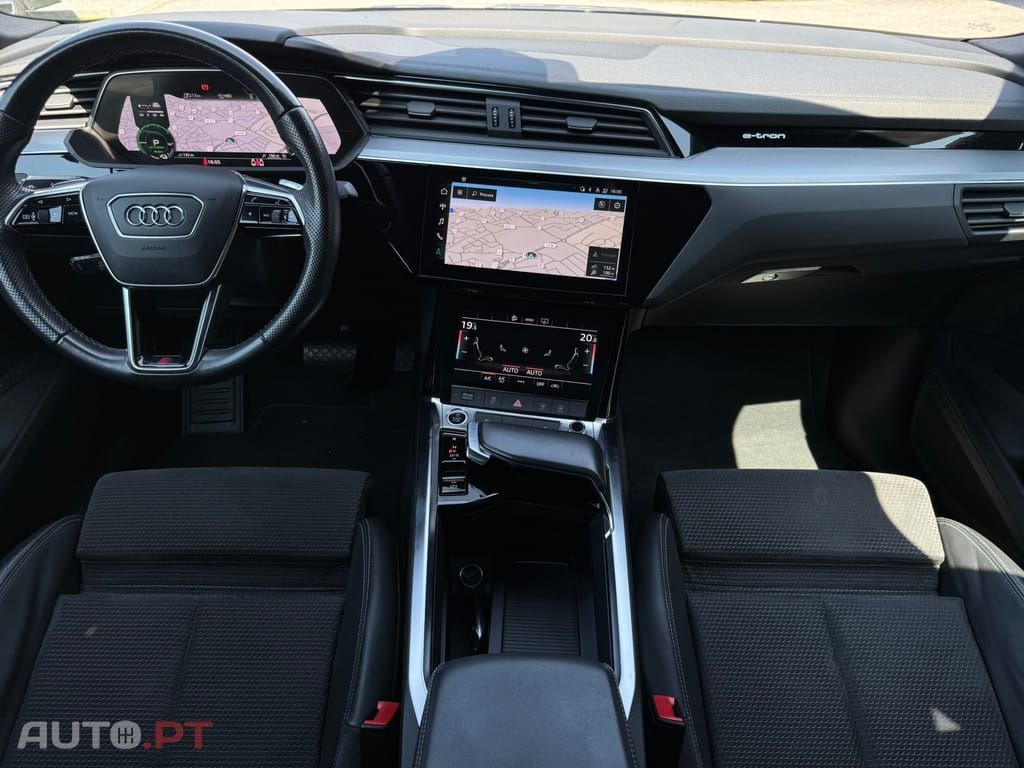 Audi E-Tron 55 quattro S line
