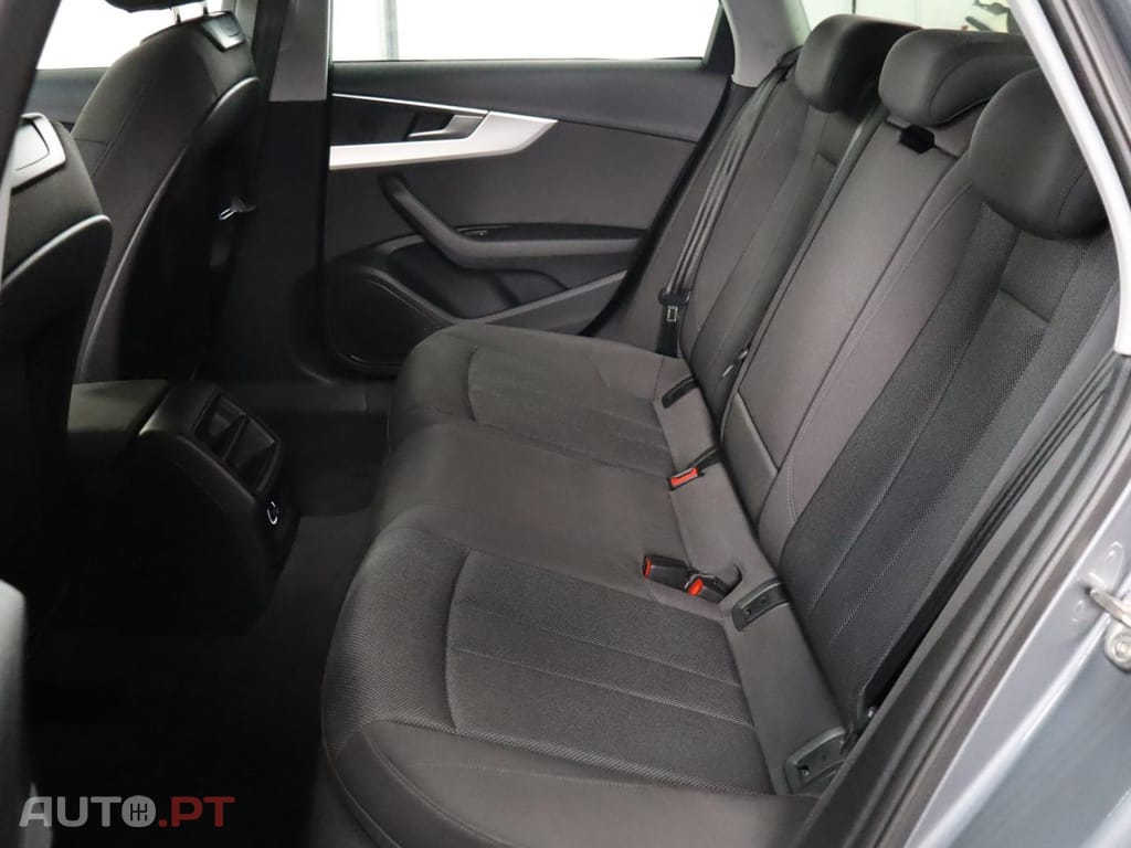 Audi A4 35 TDI S tronic Avant