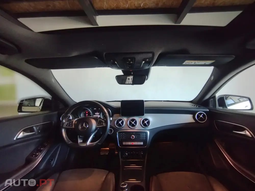 Mercedes-Benz CLA 200 Shooting Brake AMG Line