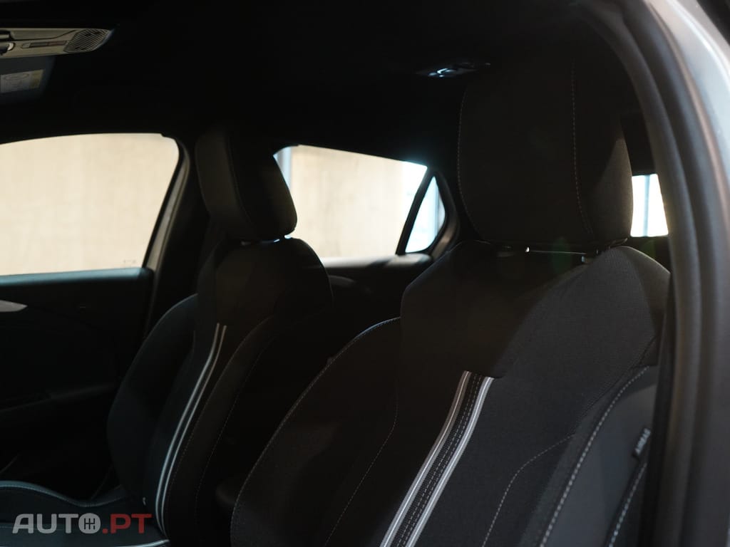 Opel Corsa 1.2 T Hybrid GS eDCT