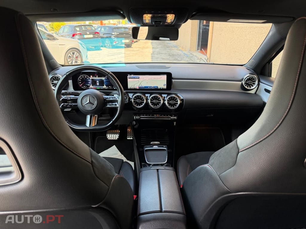 Mercedes-Benz A 250 e AMG Line