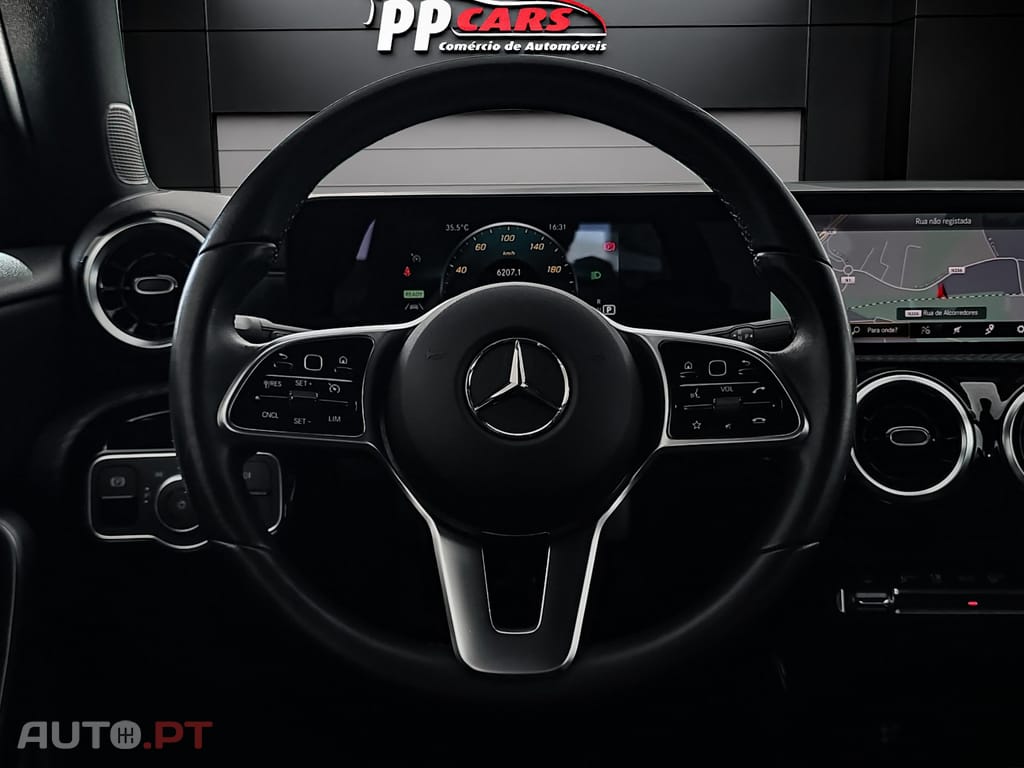 Mercedes-Benz A 250 A250e Hybrid