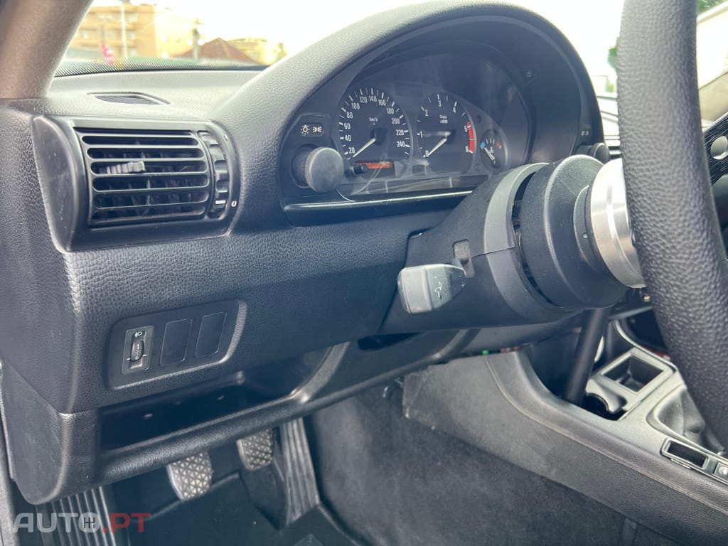 BMW Compact 330 COMPACT