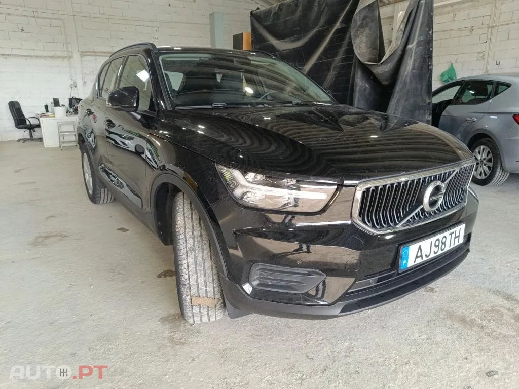 Volvo XC40 1.5 T2 Momentum