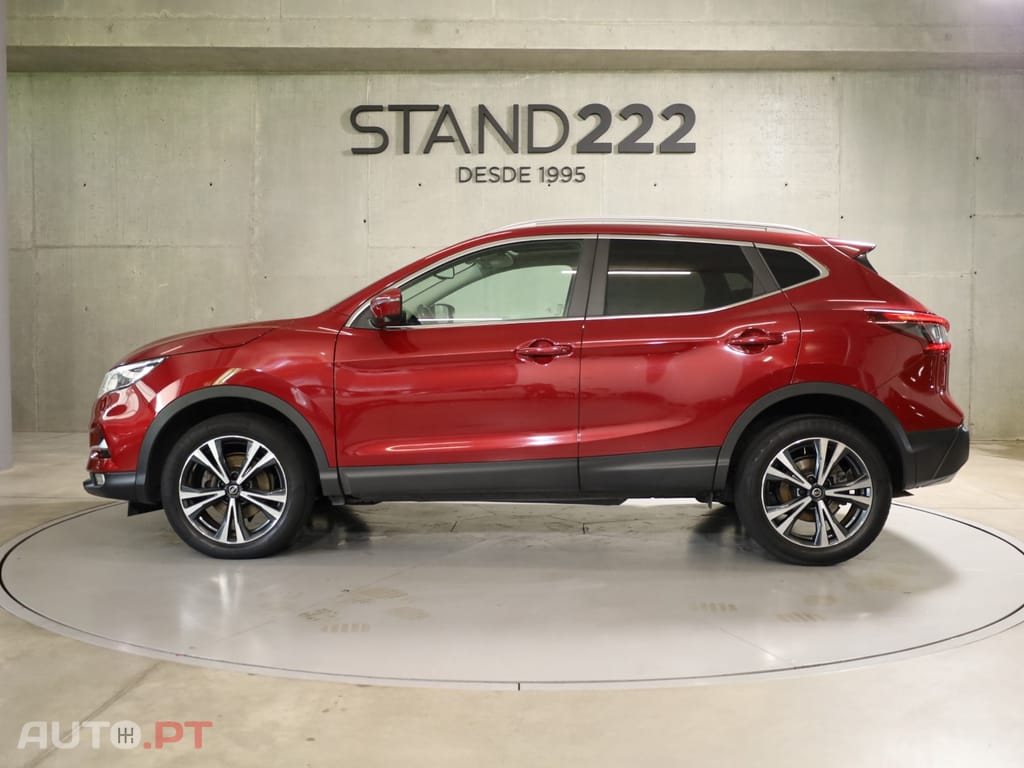 Nissan Qashqai 1.3 DIG-T N-Connecta J18 Led