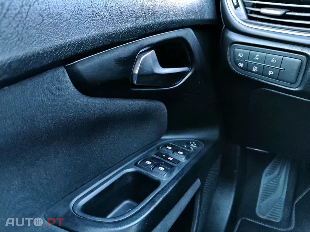 Fiat Tipo 1.3 M-Jet Lounge Tech