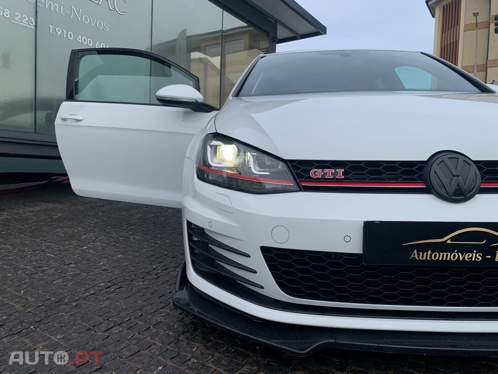 Volkswagen Golf 2.0 TSi GTi DSG Performance