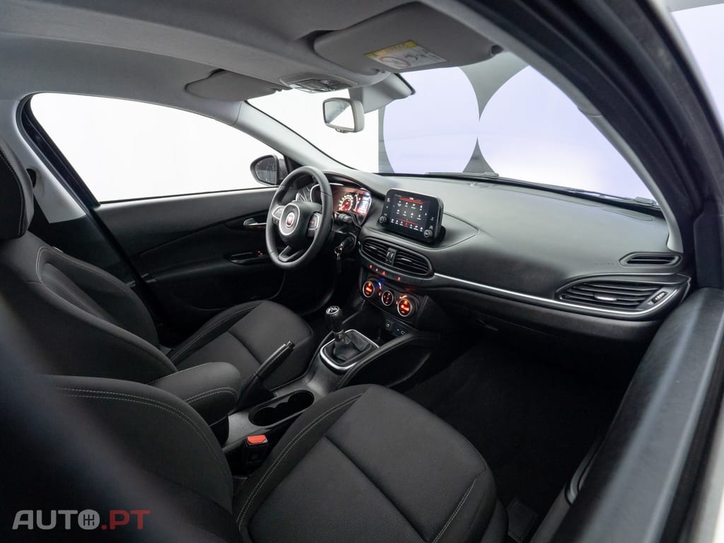 Fiat Tipo 1.3 M-Jet Mirror