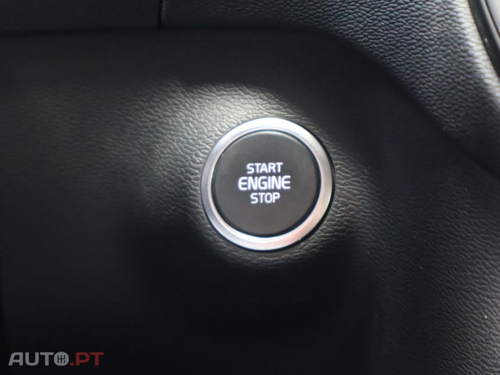 Volvo XC40 1.5 T4 Essential PG HYBRID