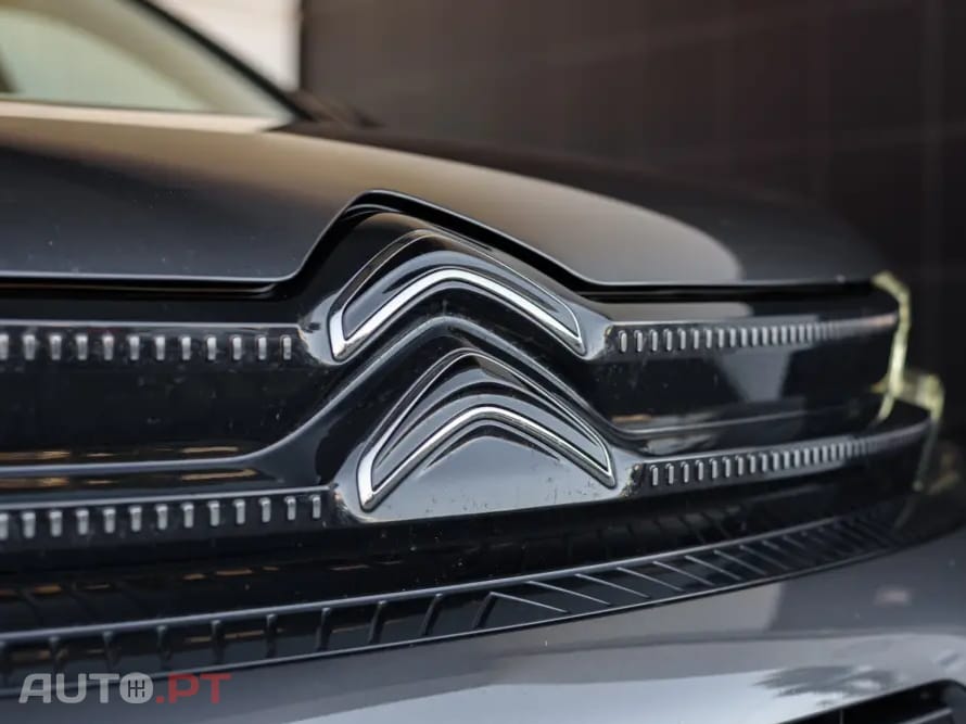Citroen C5 Aircross 1.2 Hybrid Shine e-DSC6